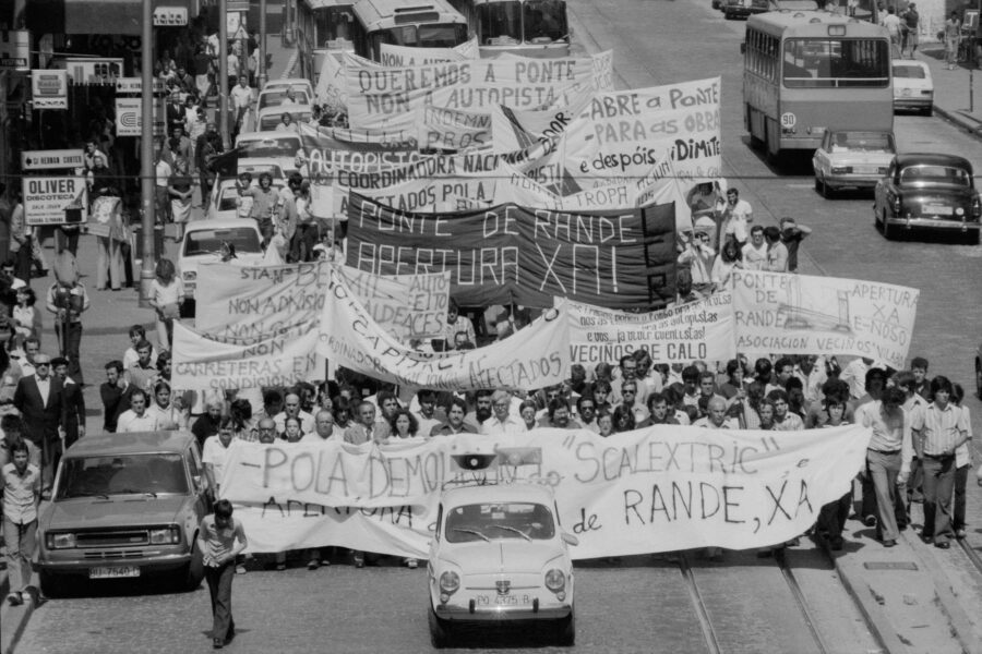 Photographic Social Vision - Movilizaciones contra la construcción de la autopista del Atlántico.  Vigo, 1977