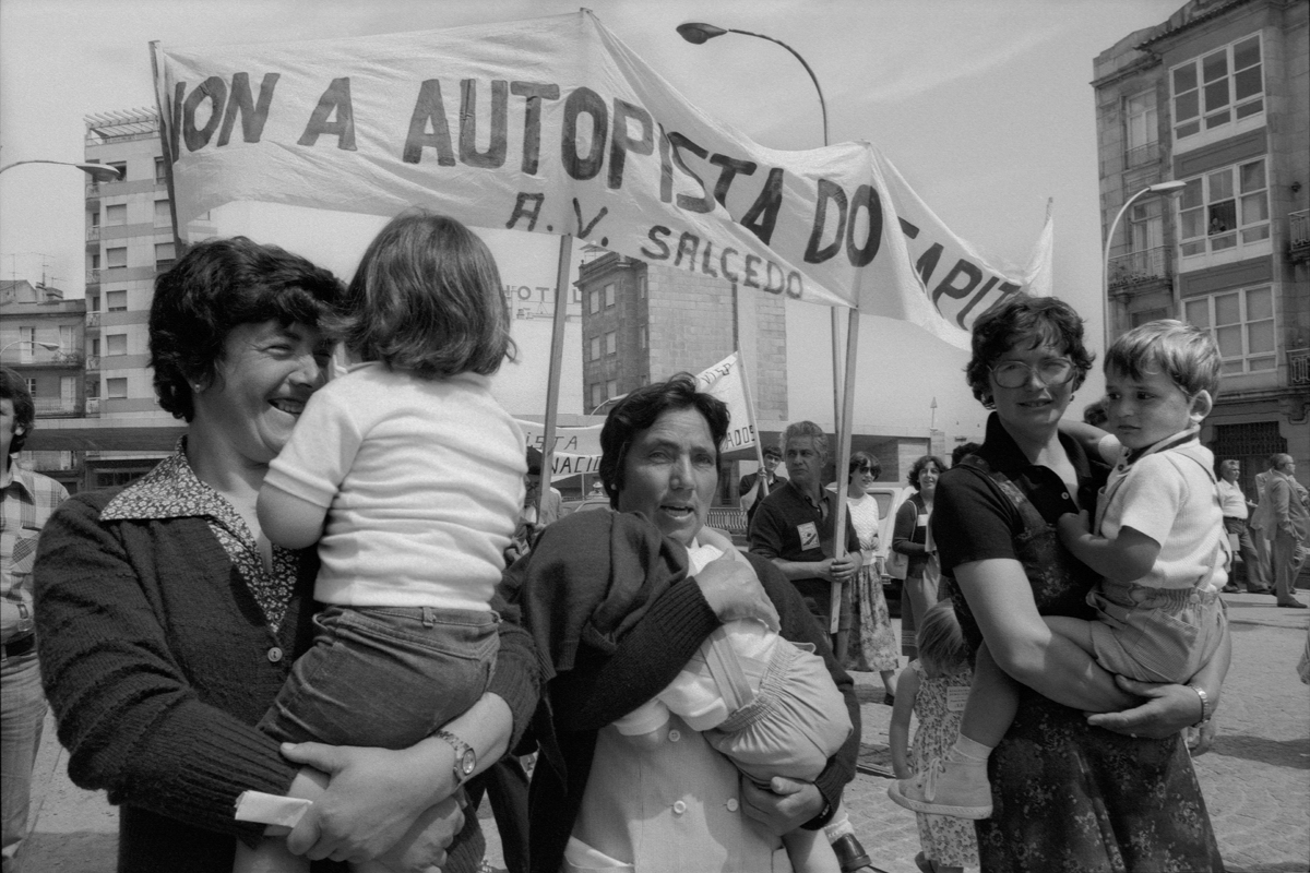 Photographic Social Vision - Movilizaciones contra la construcción de la autopista del Atlántico. Vigo, 1977