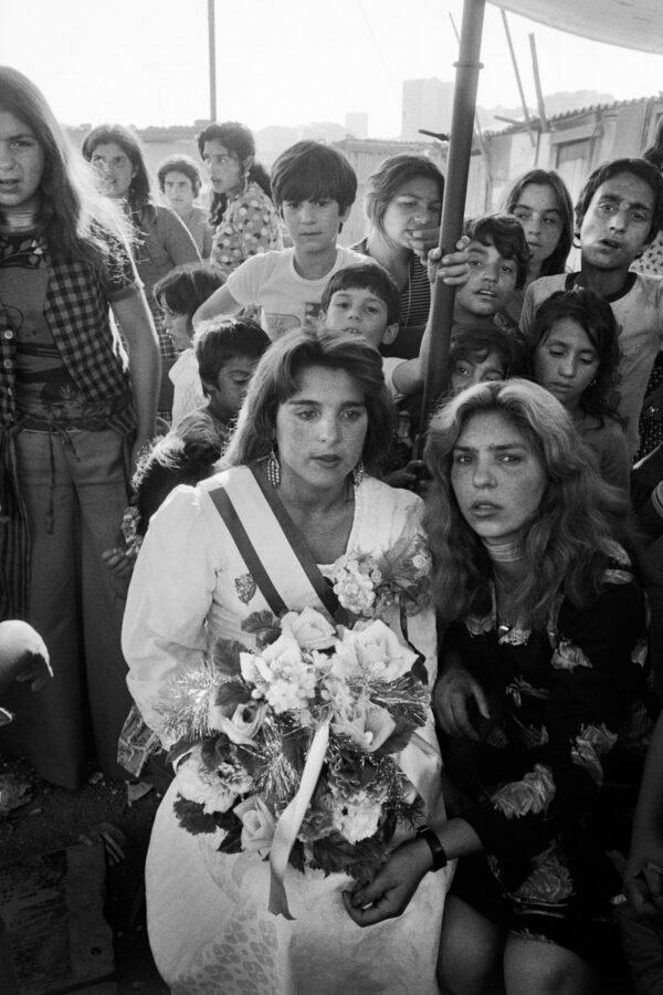 Photographic Social Vision - Noces. Poblat gitano. Penamoa. La Corunya, 1976
