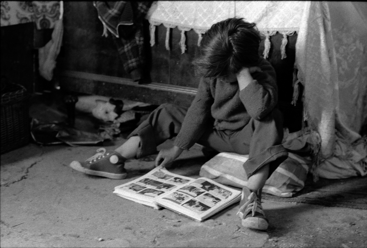 Photographic Social Vision - Noces. Poblat gitano. Penamoa. La Corunya, 1976