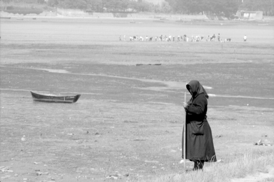 Photographic Social Vision - Mariscadors. Pontevedra, 1978