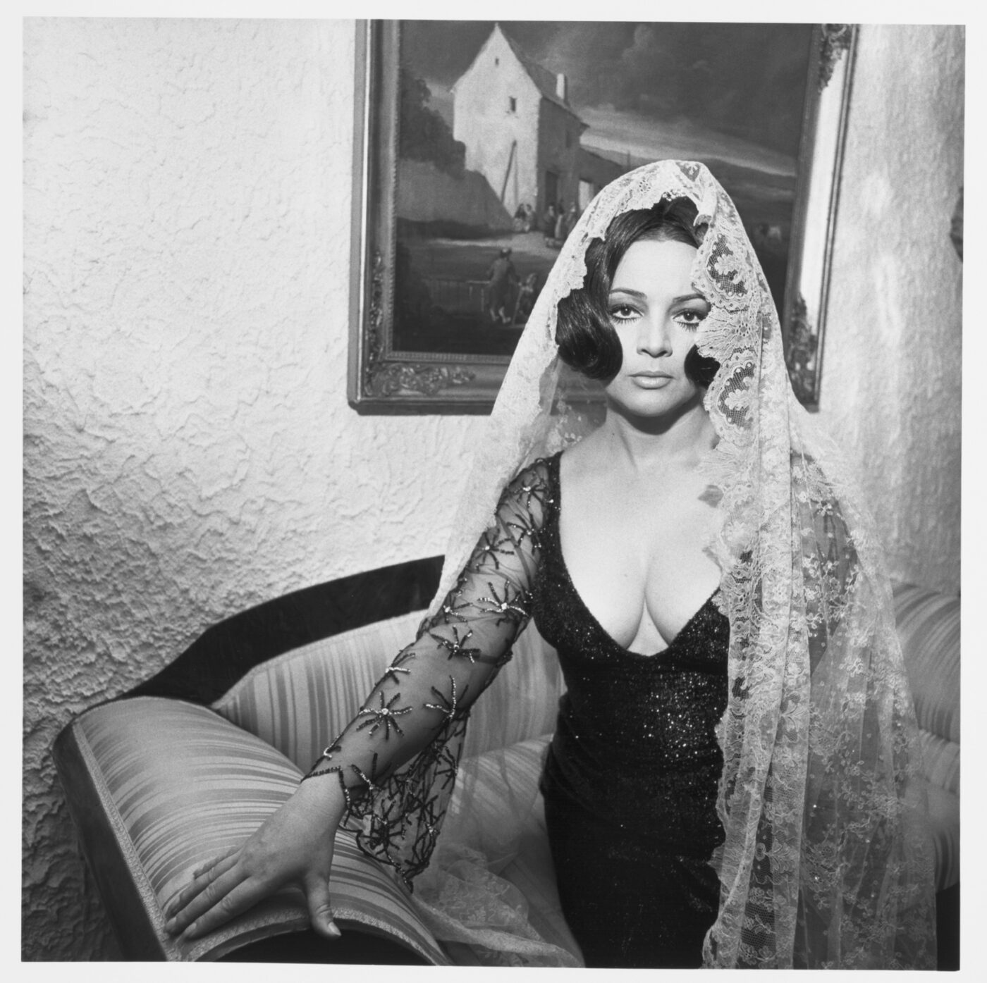 Photographic Social Vision - Sara Montiel en una sesión fotográfica.  Madrid, 1968.