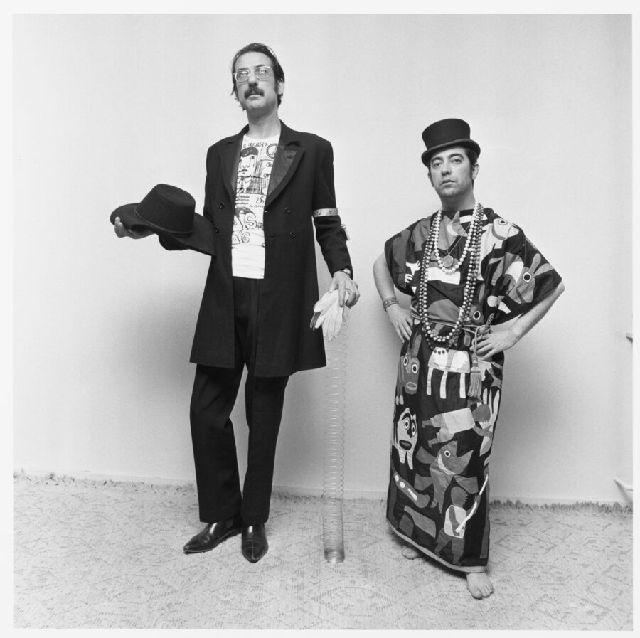 Photographic Social Vision - Sesión fotográfica con Tip y Coll para la portada de su  disco Obdulia. Madrid, 1970.