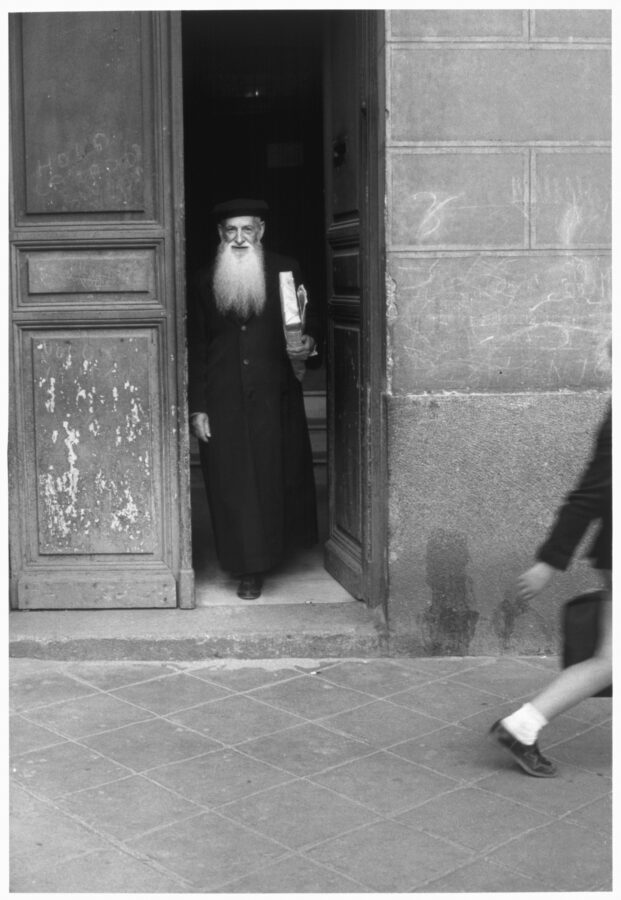 Photographic Social Vision - Obispo de la orden de los Predicadores,  conocidos como dominicos. Madrid, 1967.