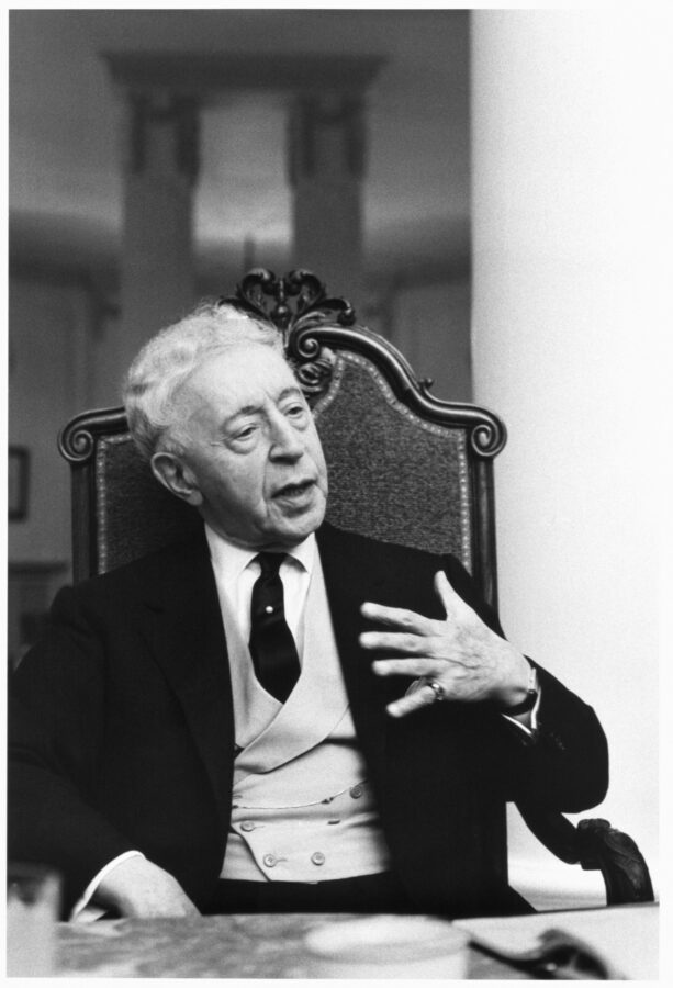 Photographic Social Vision - El pianista Arthur Rubinstein durante una visita a España.  Madrid, 1966.