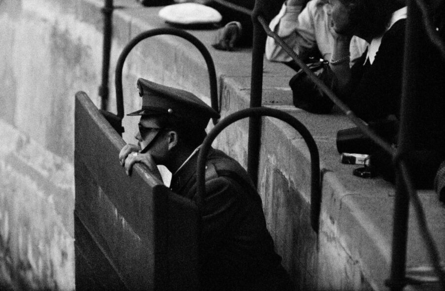 Photographic Social Vision - Darrere la barrera, 1957