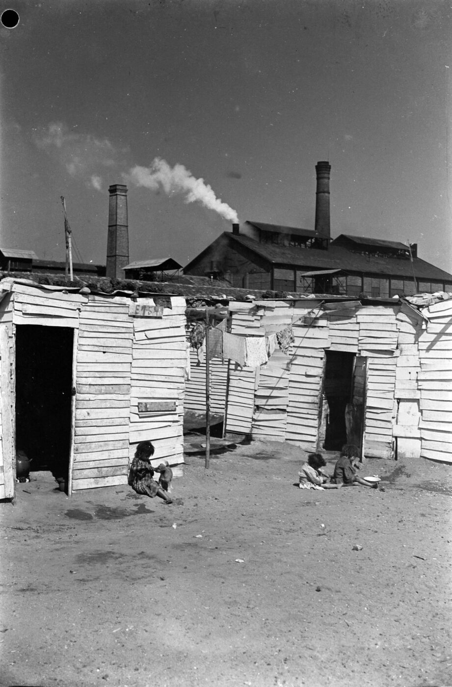 Photographic Social Vision - Somorrostro. Barcelona, 1954