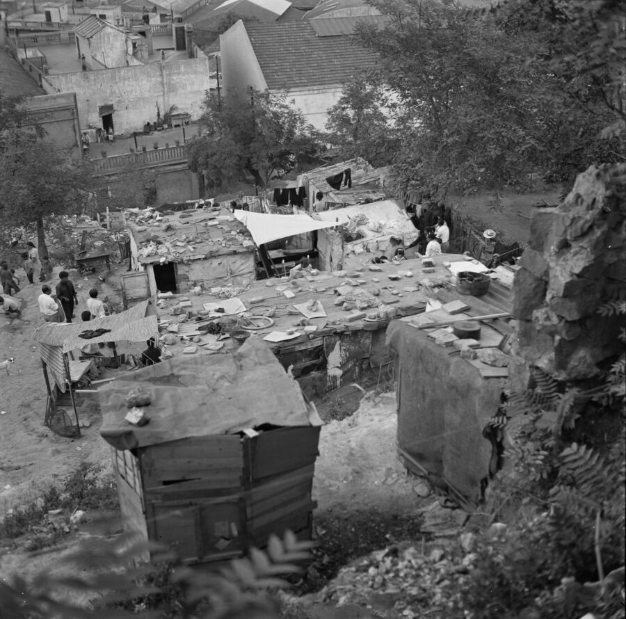 Photographic Social Vision - Pasaje de la Viñeta. Montjuïc. Barcelona, 1965