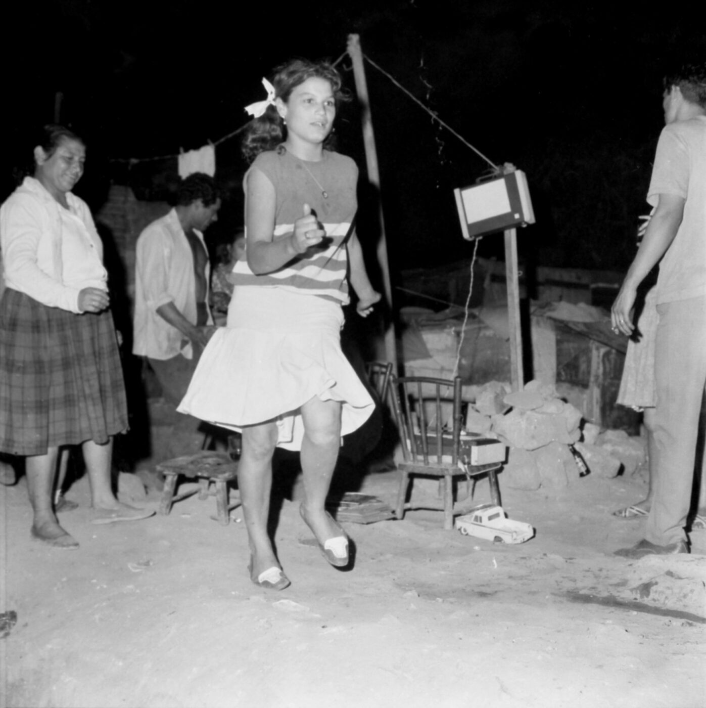 Photographic Social Vision - Fiesta nocturna. La Celestina. Montjuïc, Barcelona, 1970