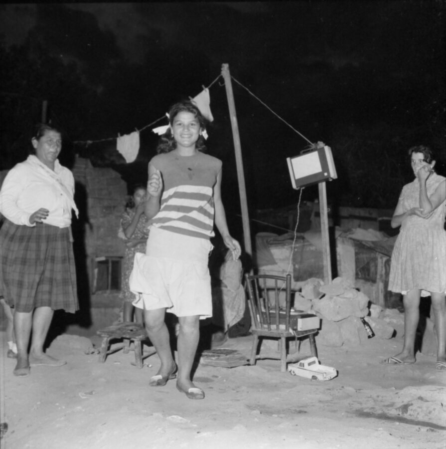 Photographic Social Vision - Fiesta nocturna. La Celestina. Montjuïc, Barcelona, 1970
