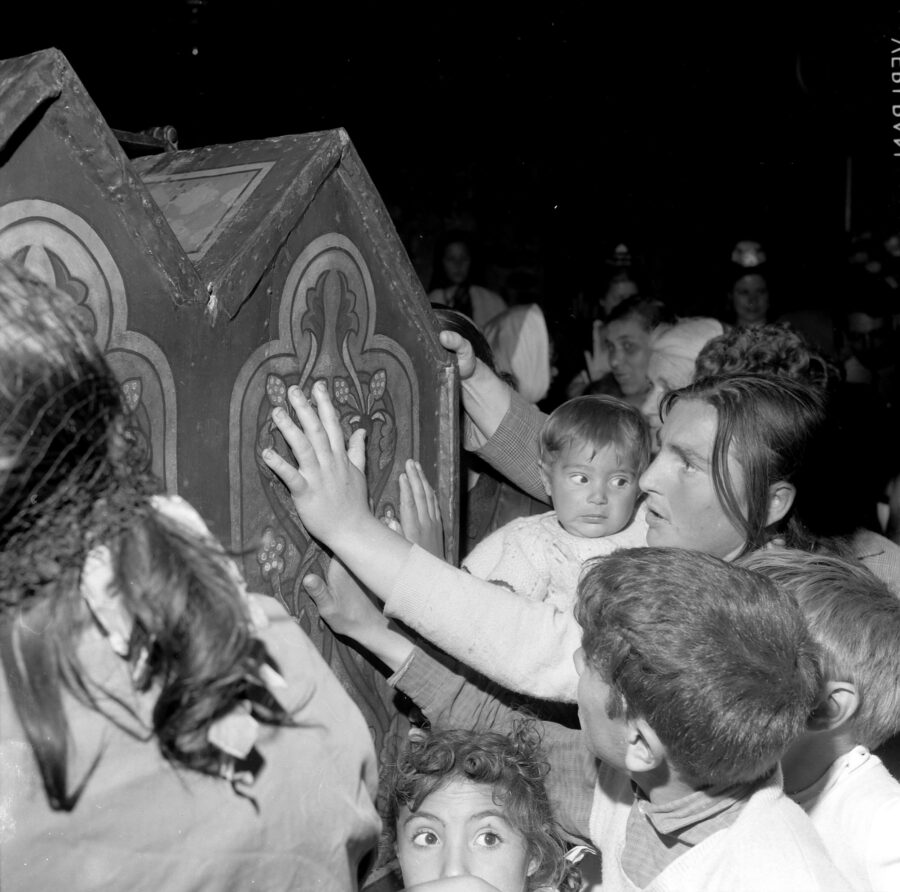 Photographic Social Vision - Peregrinaje a las Santas Marias de la Mar. La Camarga. Francia, 1970