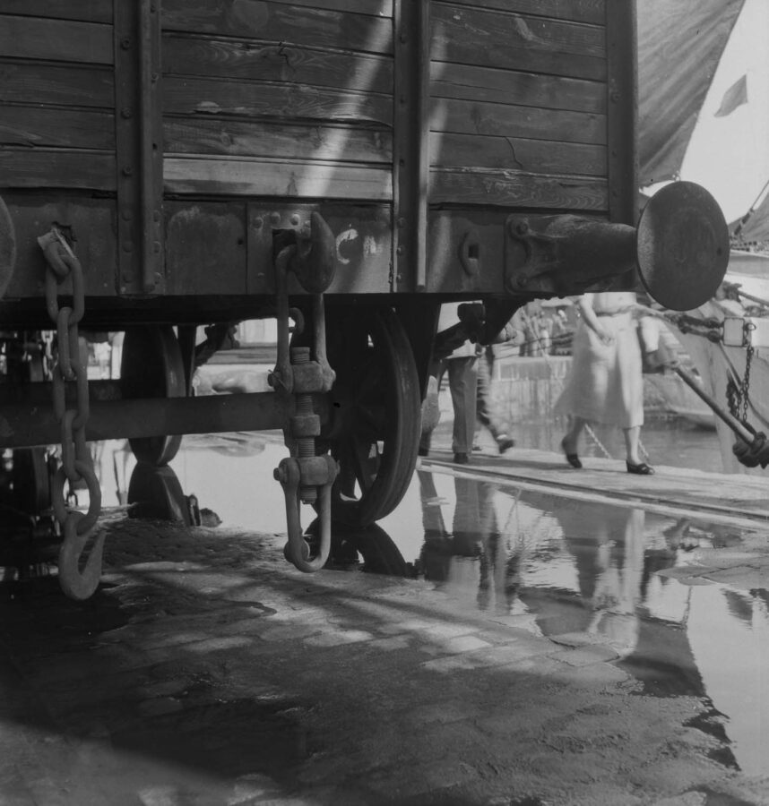 Photographic Social Vision - Port de Barcelona, c. 1940
