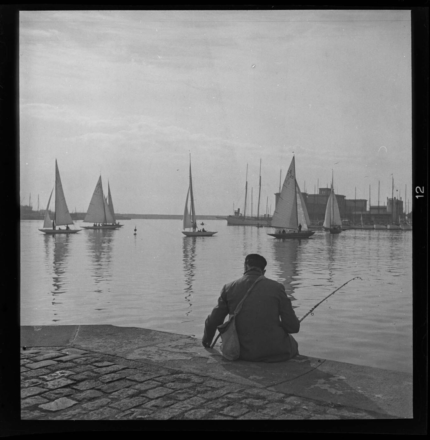 Photographic Social Vision - Port de Barcelona, c. 1940