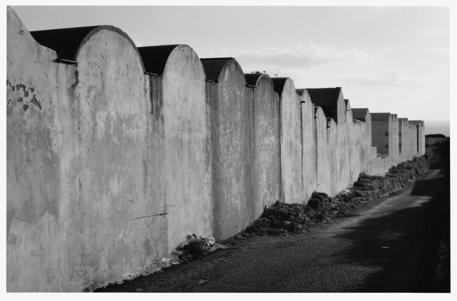 Photographic Social Vision - Cementerio marino. Bonifacio, Córcega, 2001