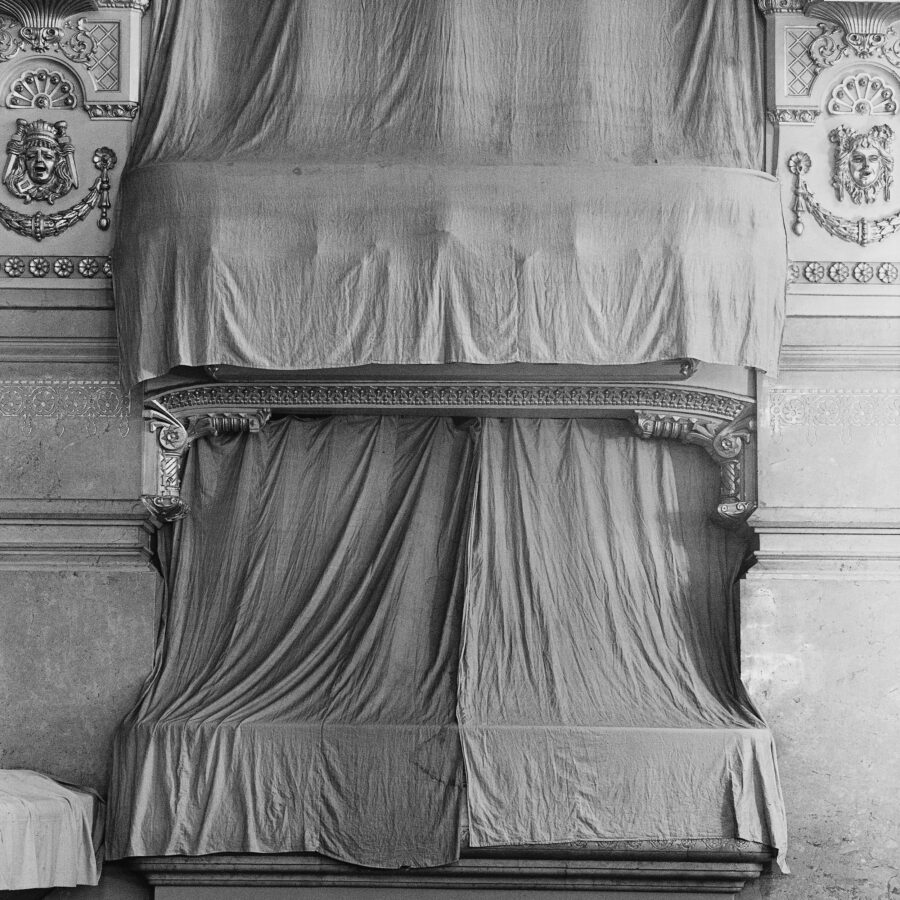 Photographic Social Vision - Gran Teatre del Liceu “de vacances”. Barcelona, estiu 1984