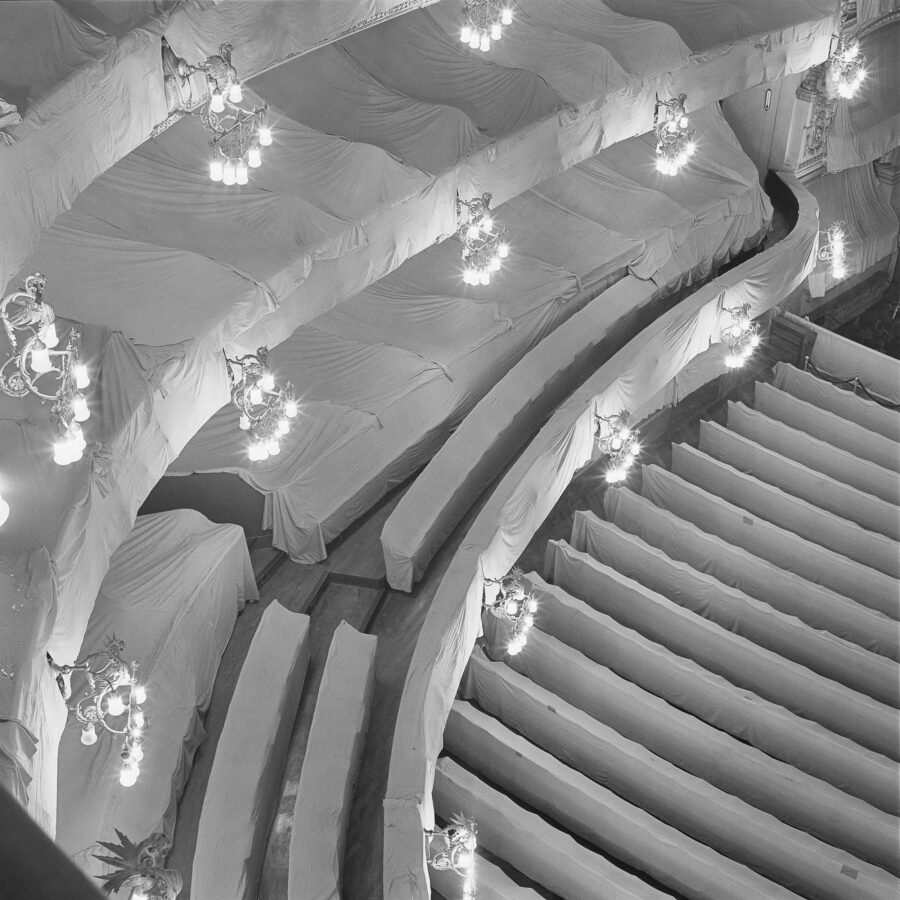 Photographic Social Vision - Gran Teatre del Liceu “de vacances”. Barcelona, estiu 1984