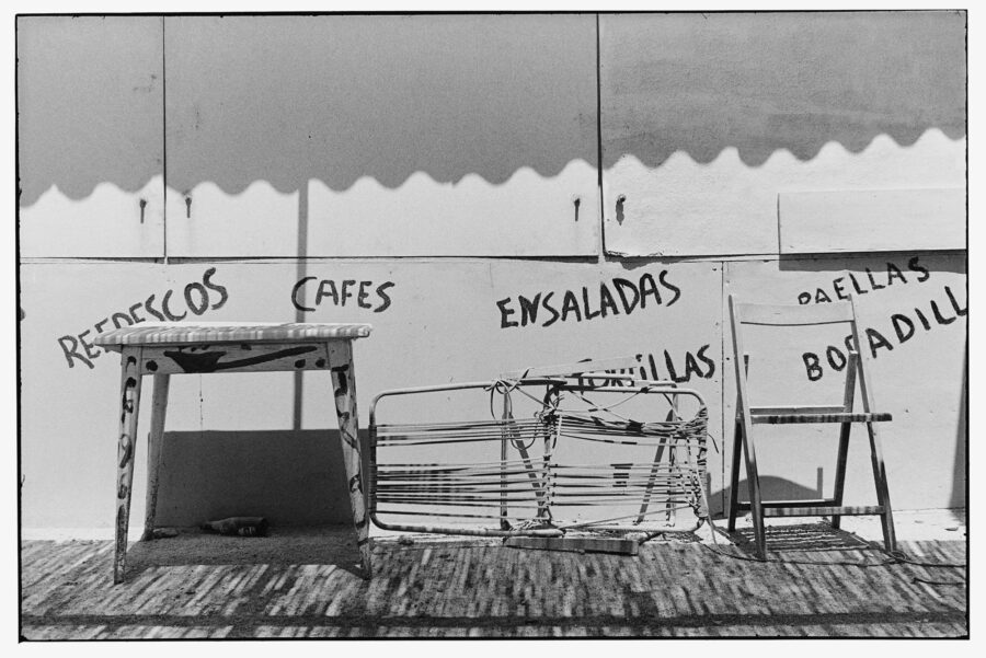 Photographic Social Vision - “Xiringuito” en la playa de El Prat de Llobregat, 1979