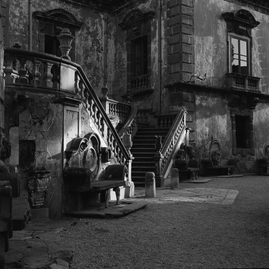 Photographic Social Vision - Villa Palagonia. Baheria, Sicily, Italy, 2004