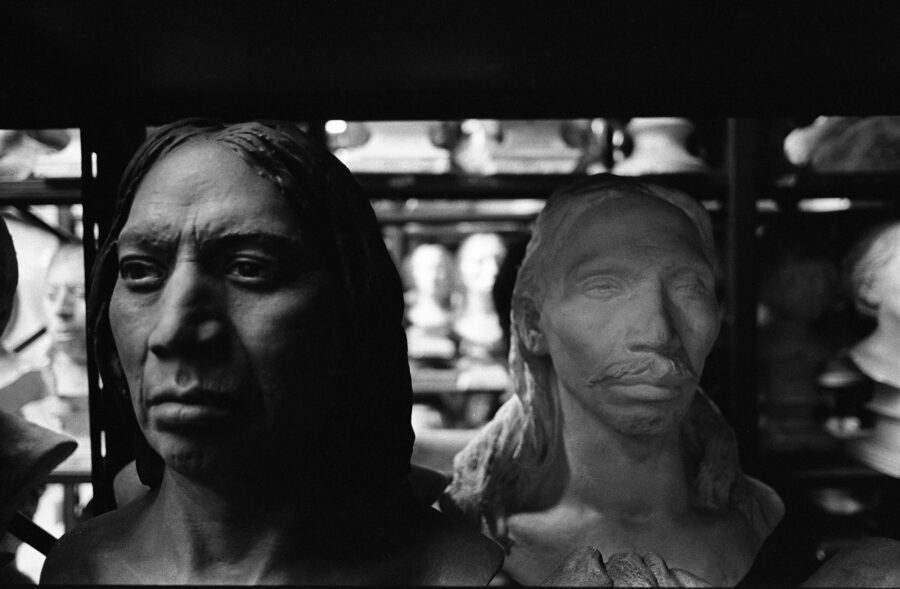 Photographic Social Vision - Bustos almacenados en The American Museum of Natural History. Nueva York, 1981
