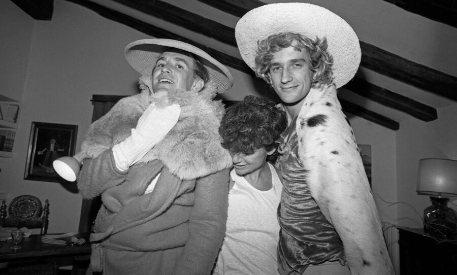 Photographic Social Vision - Jose Llanos, Pepa Ugarte, Alvaro Machimbarrena. 1981
