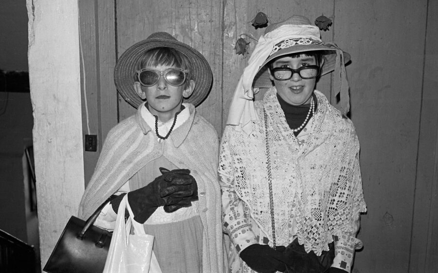 Photographic Social Vision - Carnavales Ituren, 1981