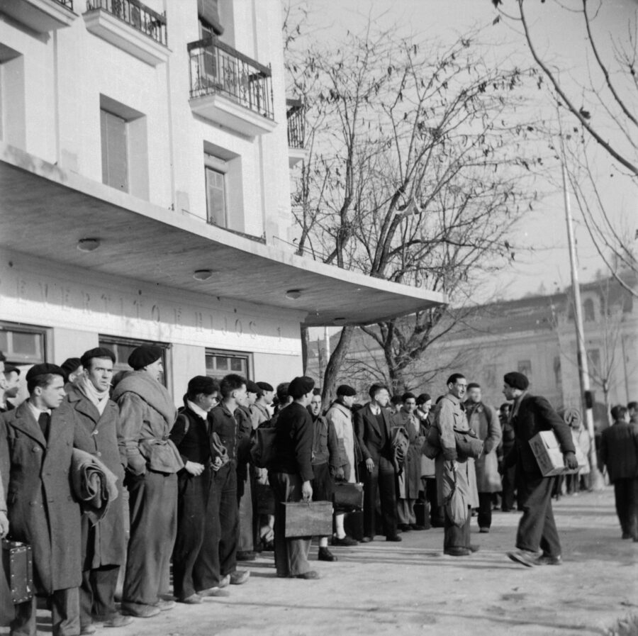Photographic Social Vision - Évadés. Plaza de toros de Málaga, diciembre 1943