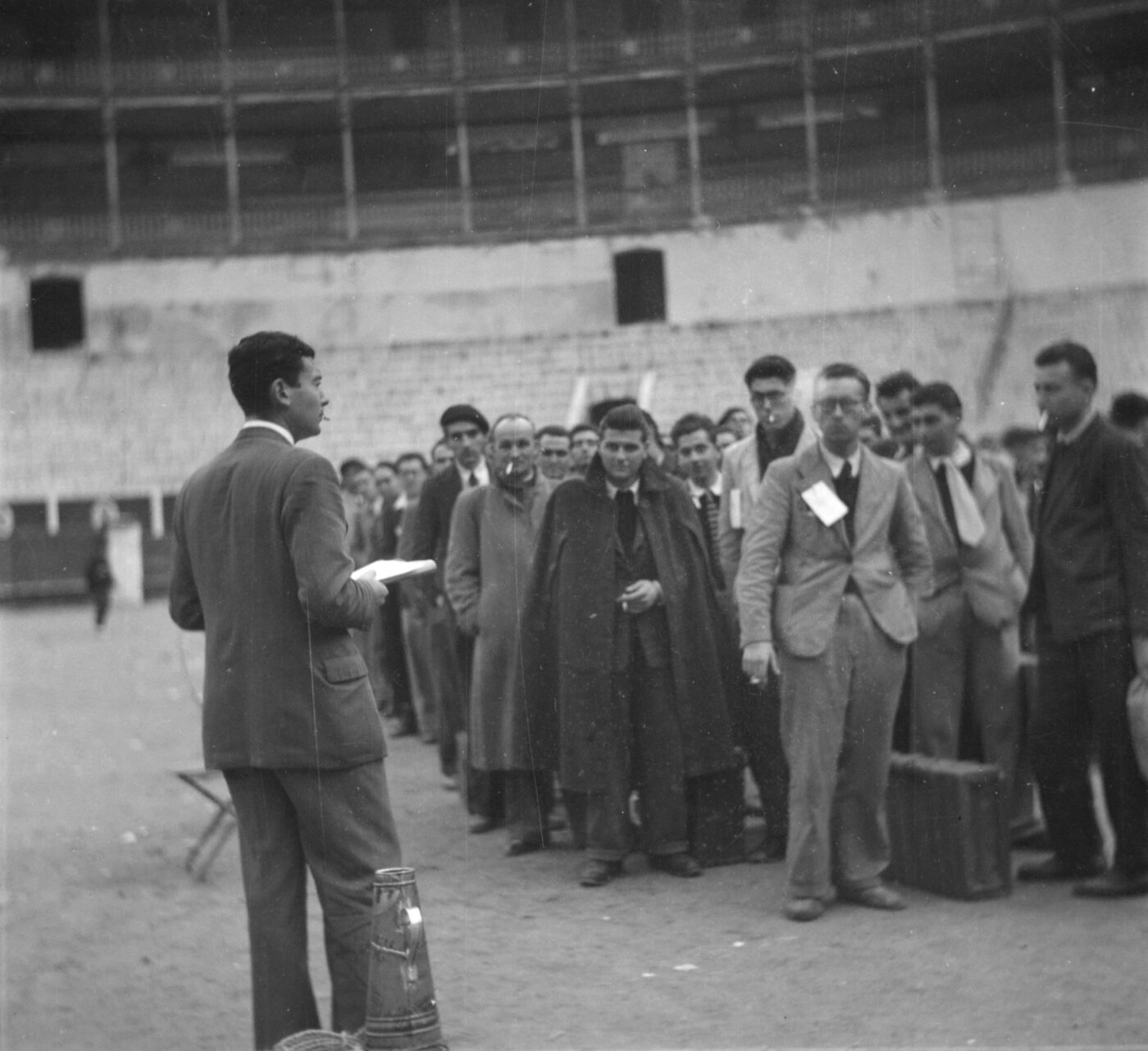 Photographic Social Vision - Évadés. Plaza de toros de Málaga, diciembre 1943