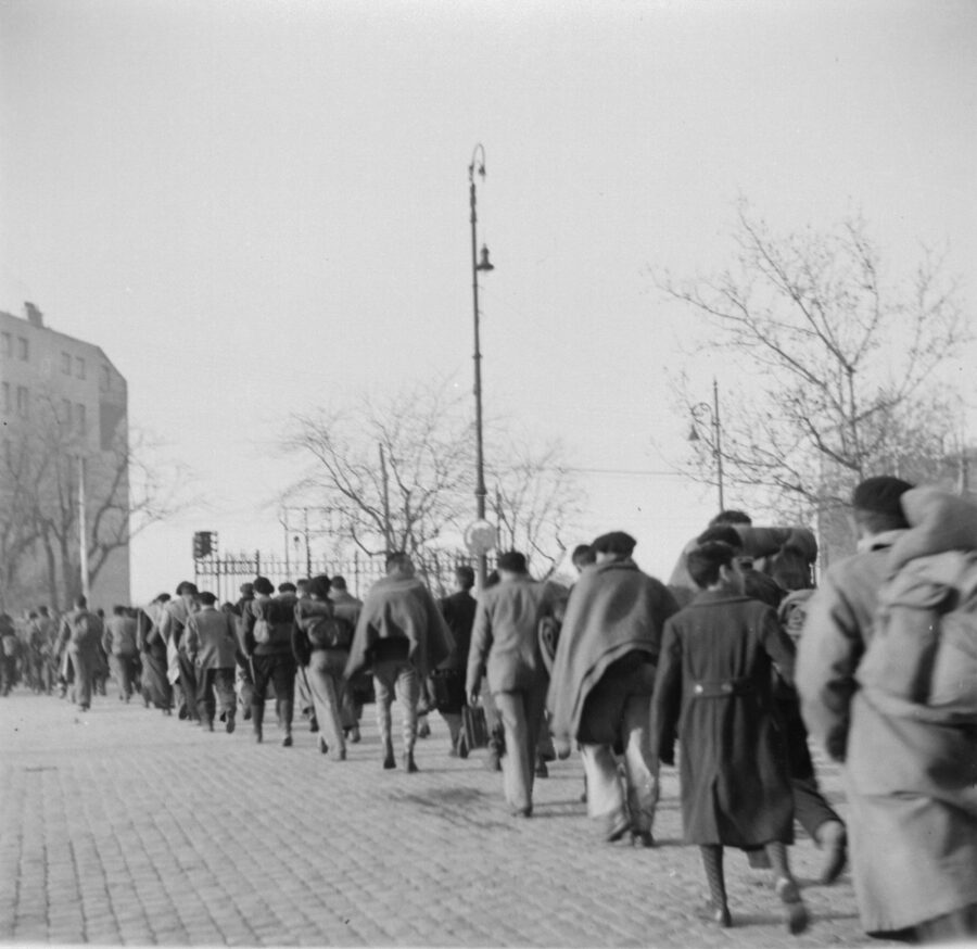 Photographic Social Vision - Évadés. Lugar desconocido, 1943