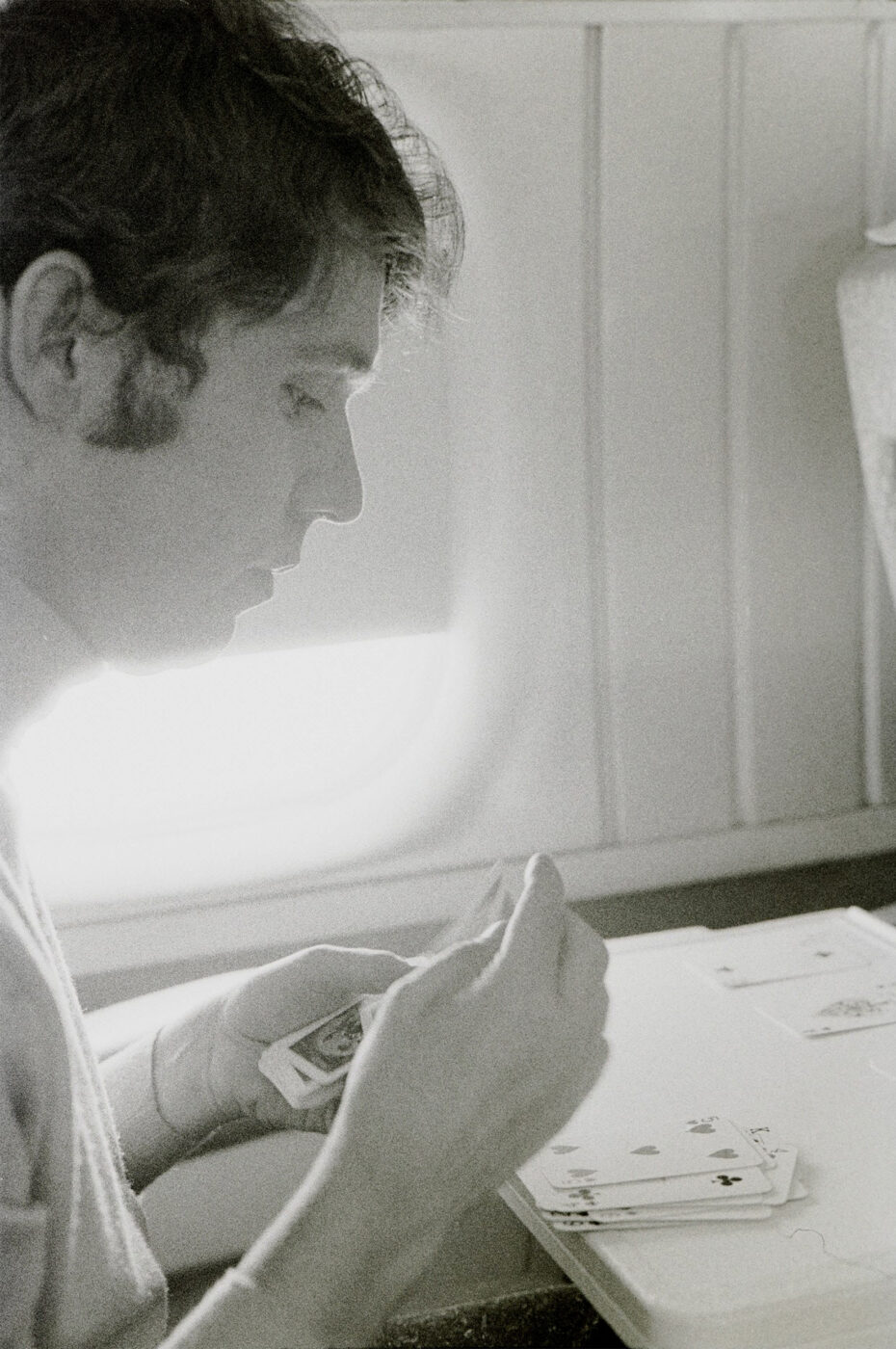 Photographic Social Vision - El cantante Raphael en su vuelo entre Madrid y Nueva York en septiembre de 1969