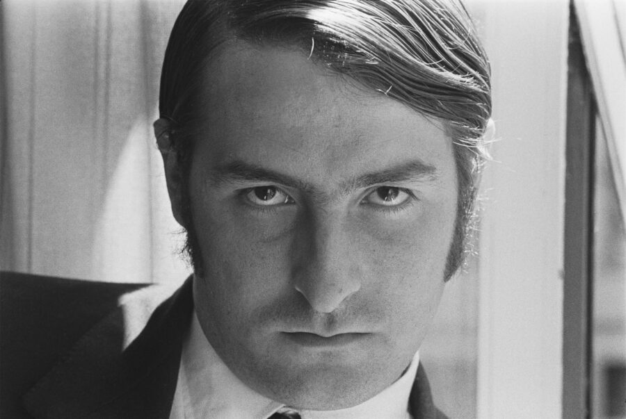 Photographic Social Vision - Nino Bravo, cantante valenciano, posa en el domicilio del compositor y arreglista Manuel Alejandro. Madrid, 1969