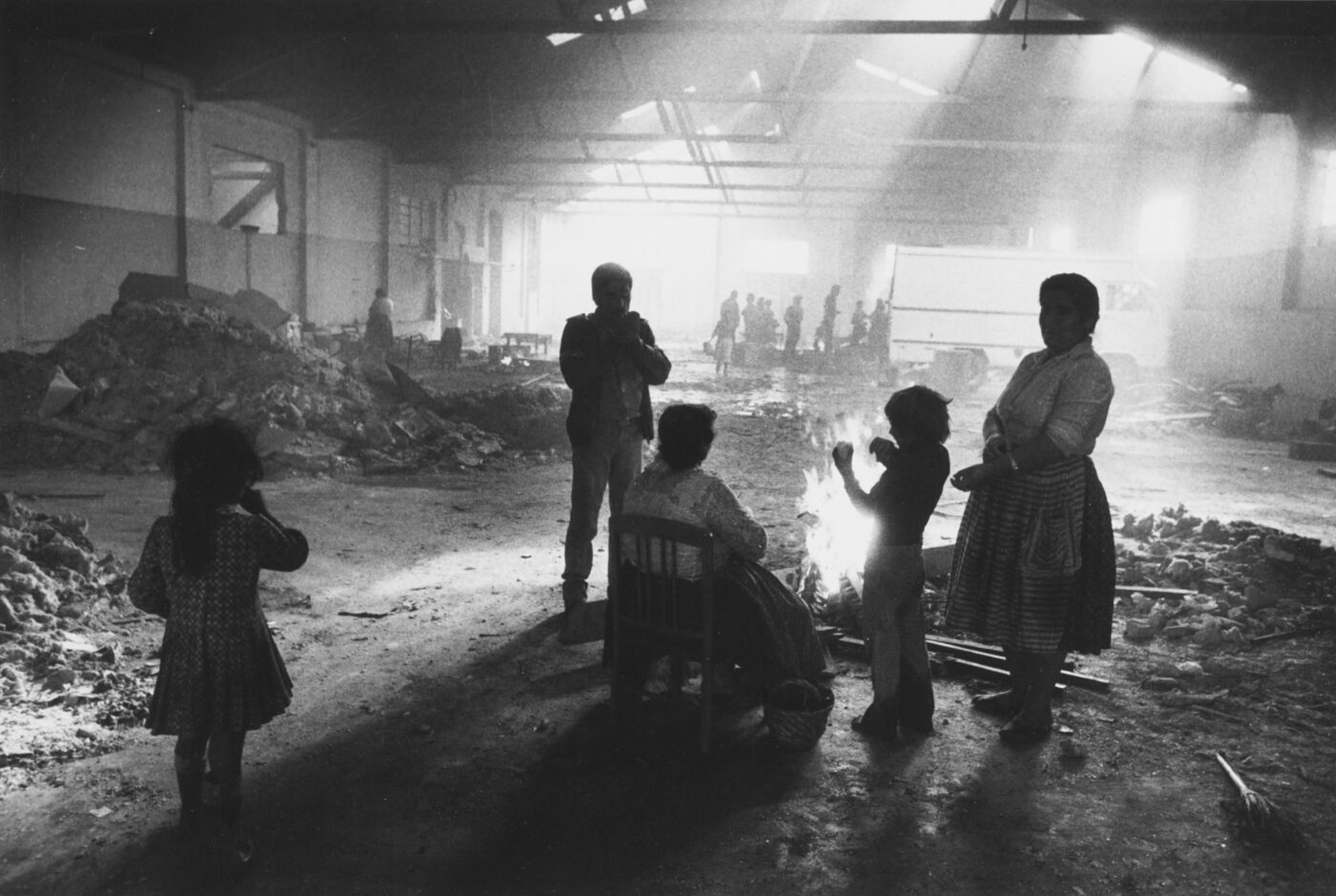 Photographic Social Vision - Assentament gitano afectat per la riuada. Ripollet, Barcelona, 1984