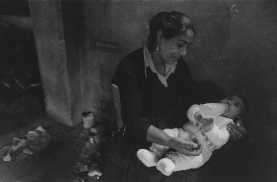 Photographic Social Vision - Assentament gitano afectat per la riuada. Ripollet, Barcelona, 1984