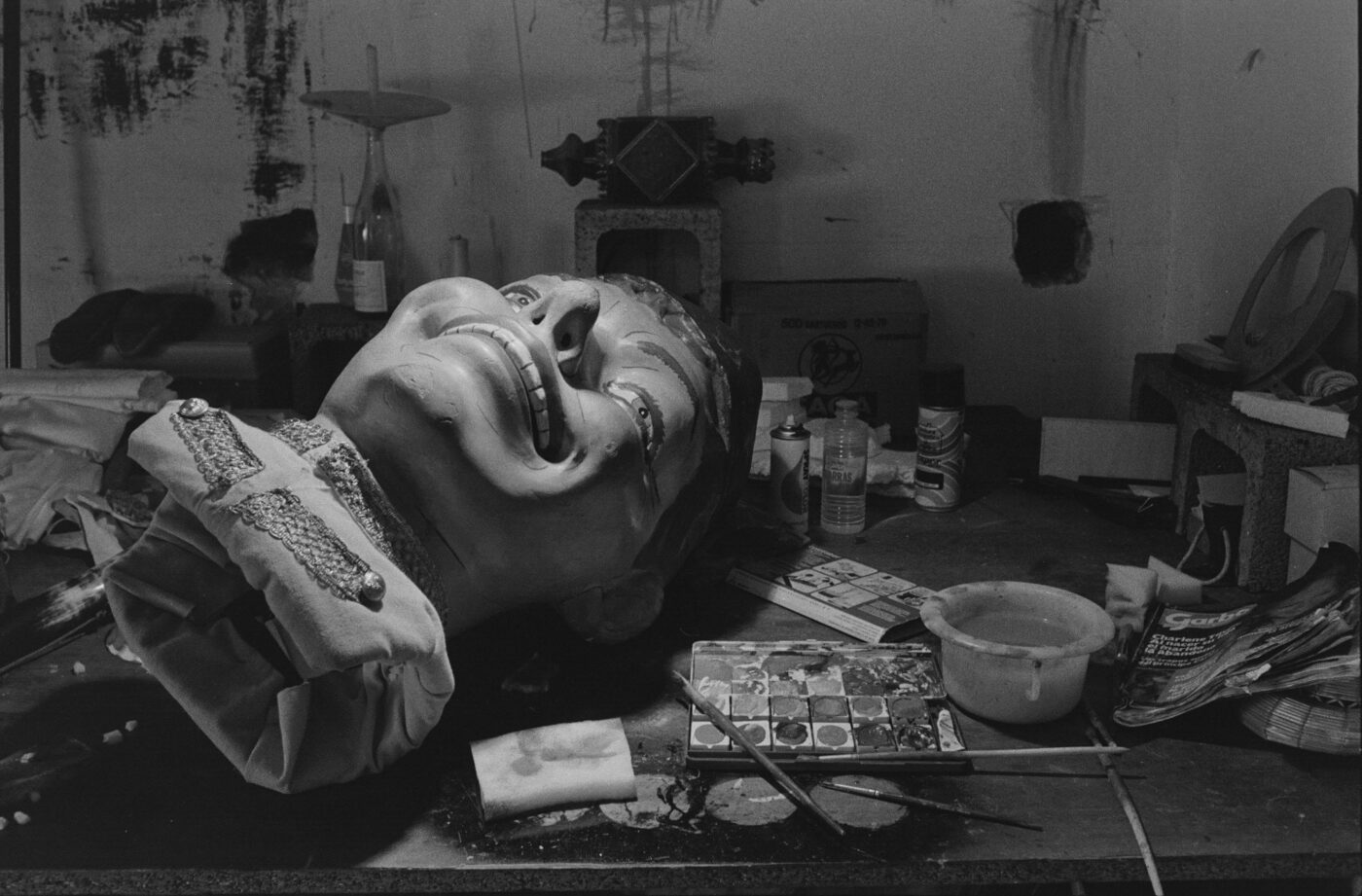 Photographic Social Vision - En el rodatge de Somni d’un carrer de Comediants. Tàrrega, Lleida, 1979